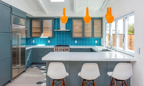 G-Shaped Kitchen